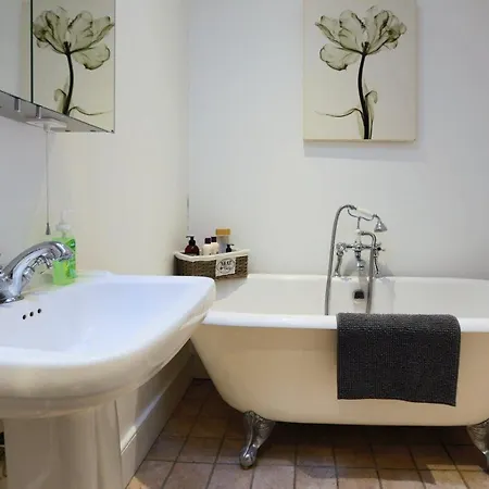 Grand Georgian With Period Charm 3 Bed