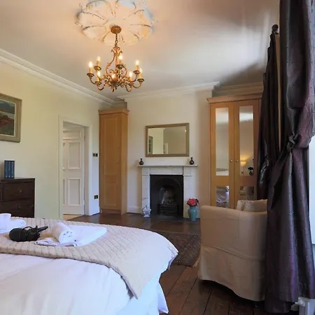 Casa vacanze Grand Georgian With Period Charm 3 Bed Dublino